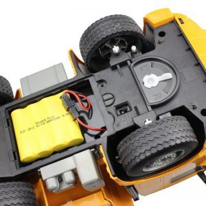 baterías recargables en un camion rc