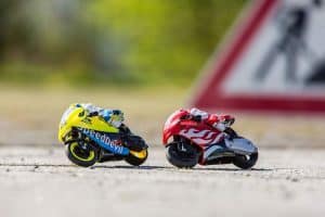 estabilidad de la moto rc en movimiento